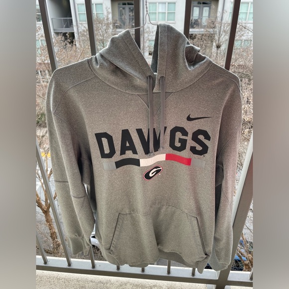 Nike Other - Men’s UGA Nike Hoodie, XL